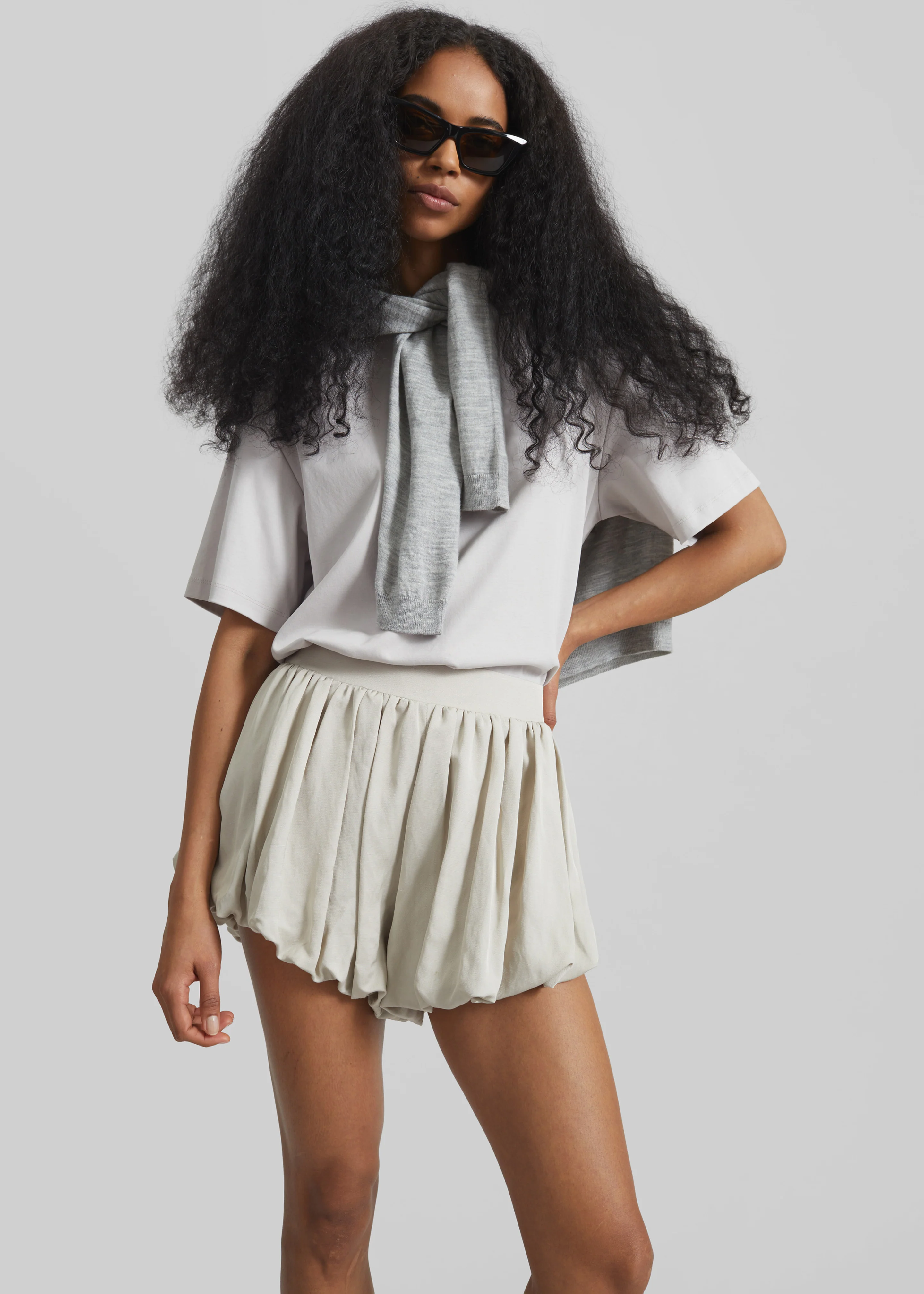 Alina Linen Bubble Hem Shorts - Light Beige - Image 6