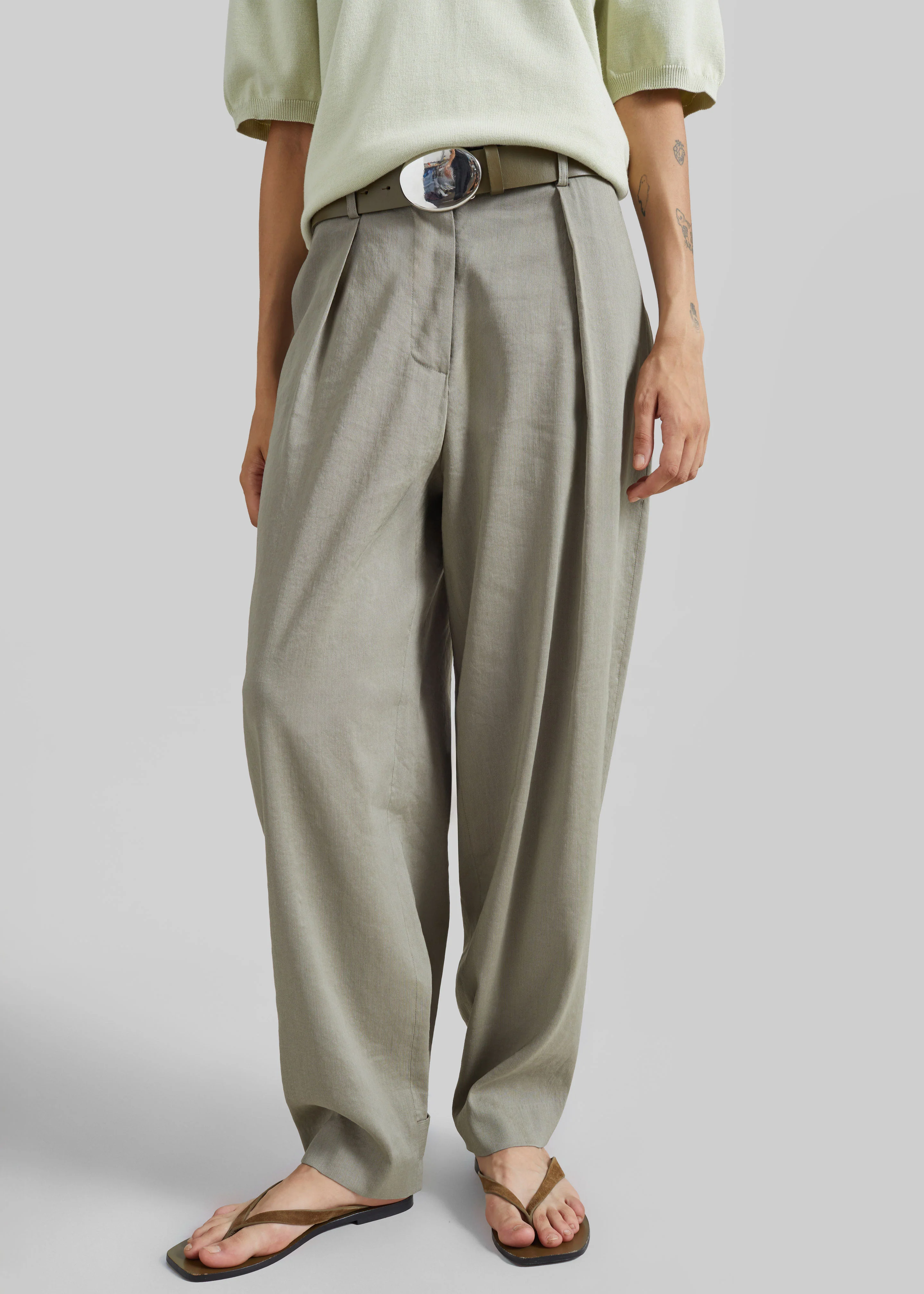 Auray Pleated Trousers - Olive - Image 2