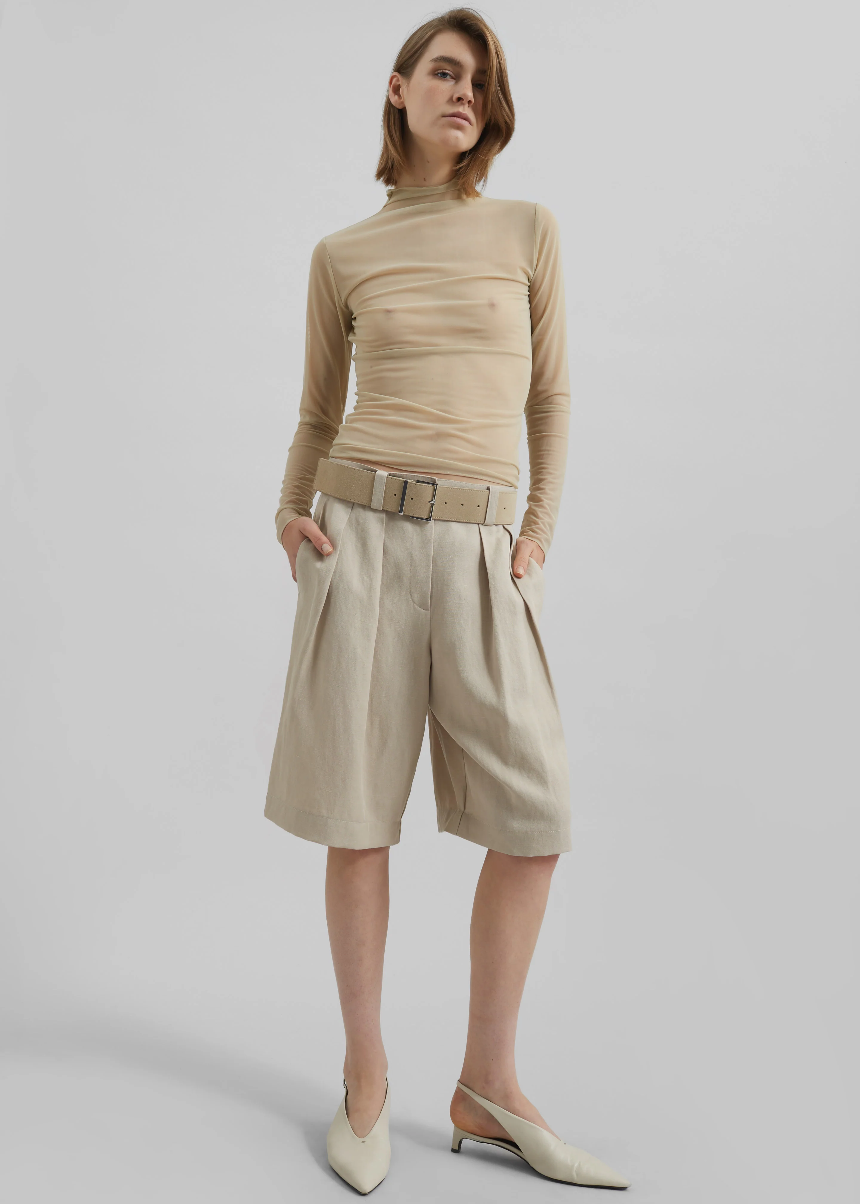Bilbao Pleated Linen Bermuda Shorts - Cement - Image 3