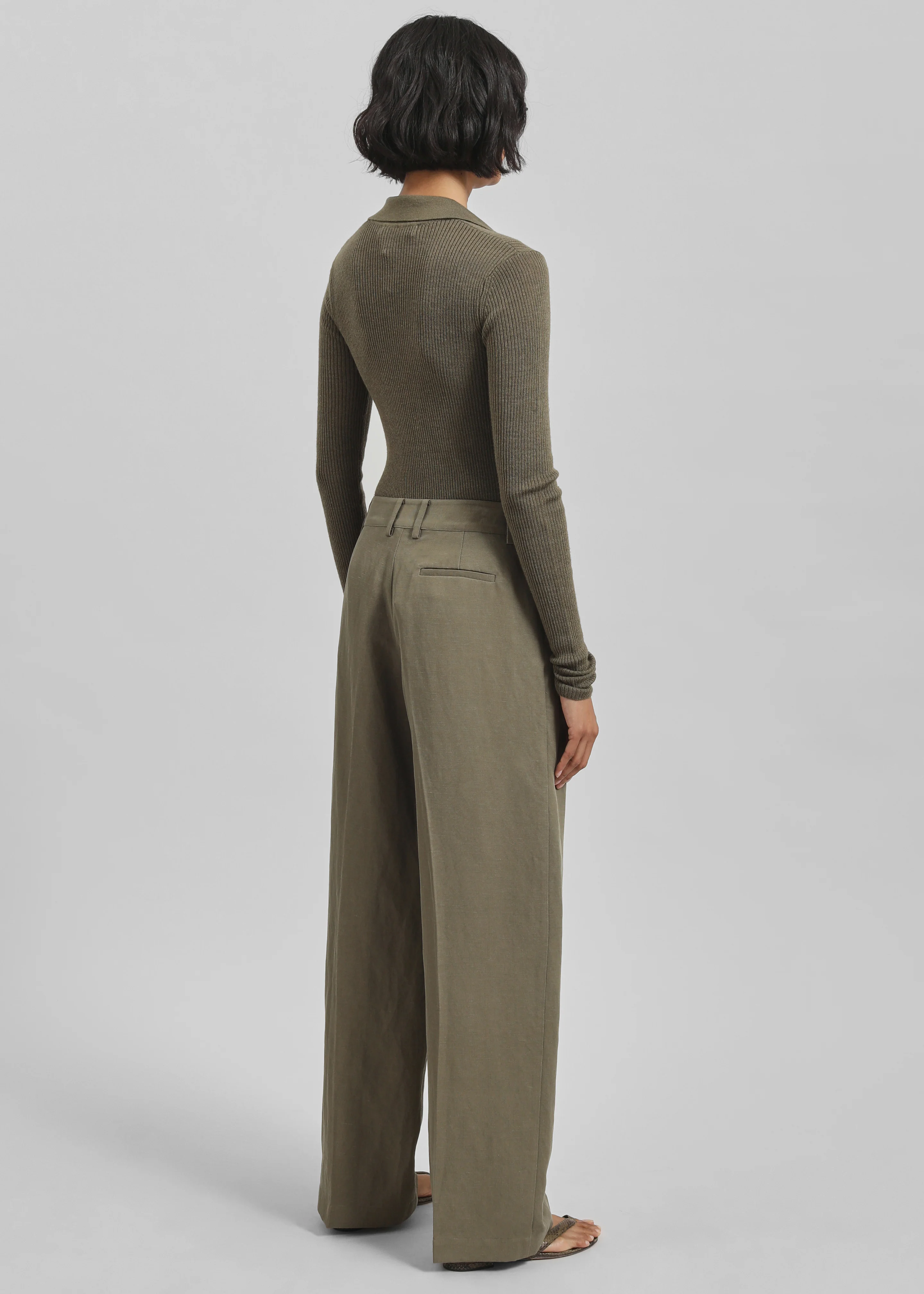Daytona Pleated Linen Trousers - Khaki - Image 9