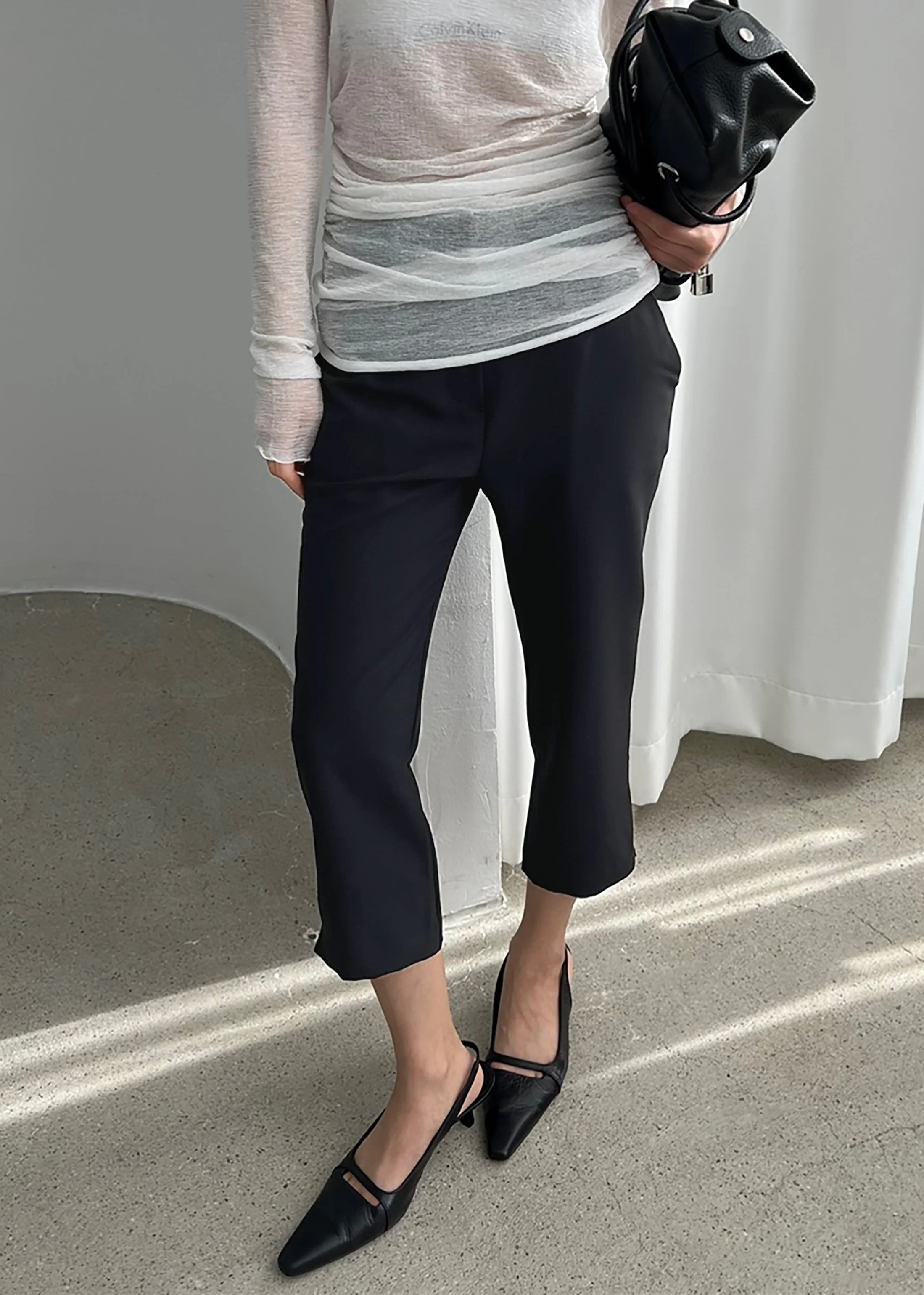 Emersyn Capri Pants - Black