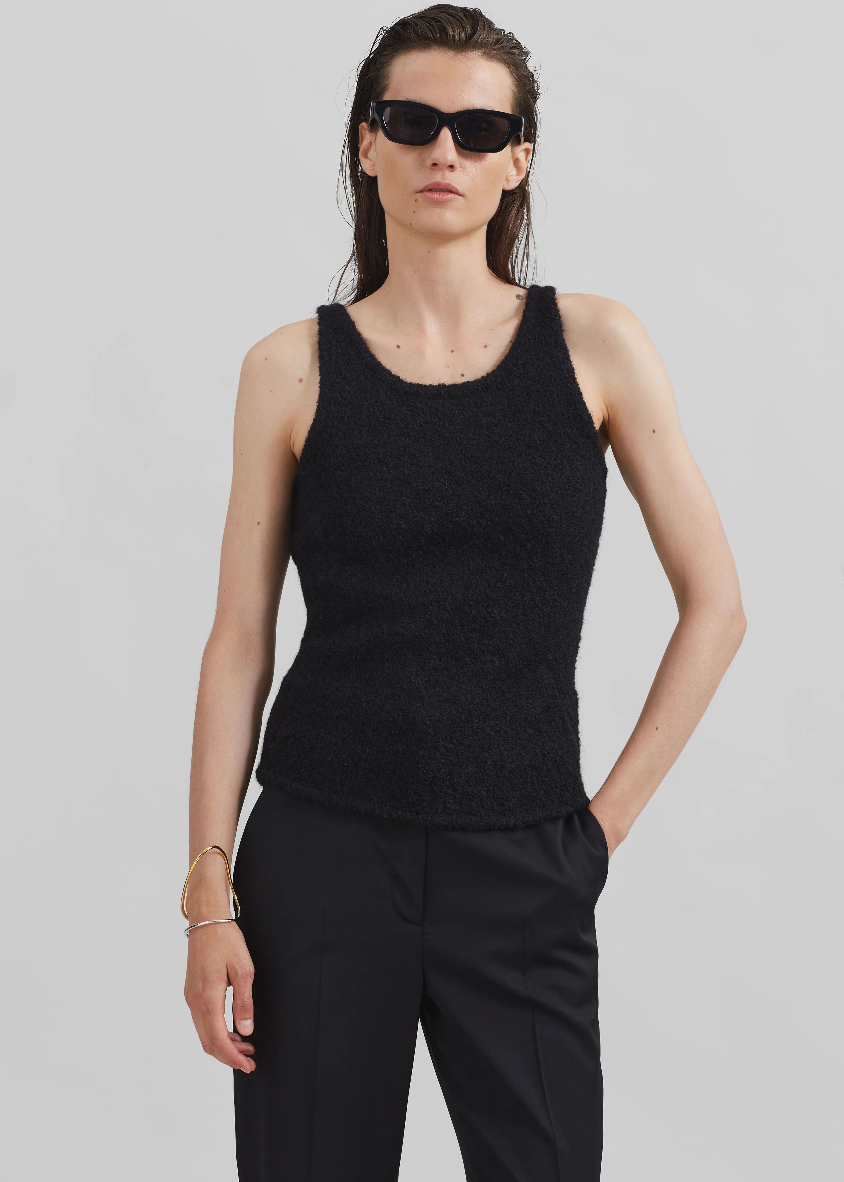 Low Classic Fluffy Sleeveless Knit Top - Black - Image 5