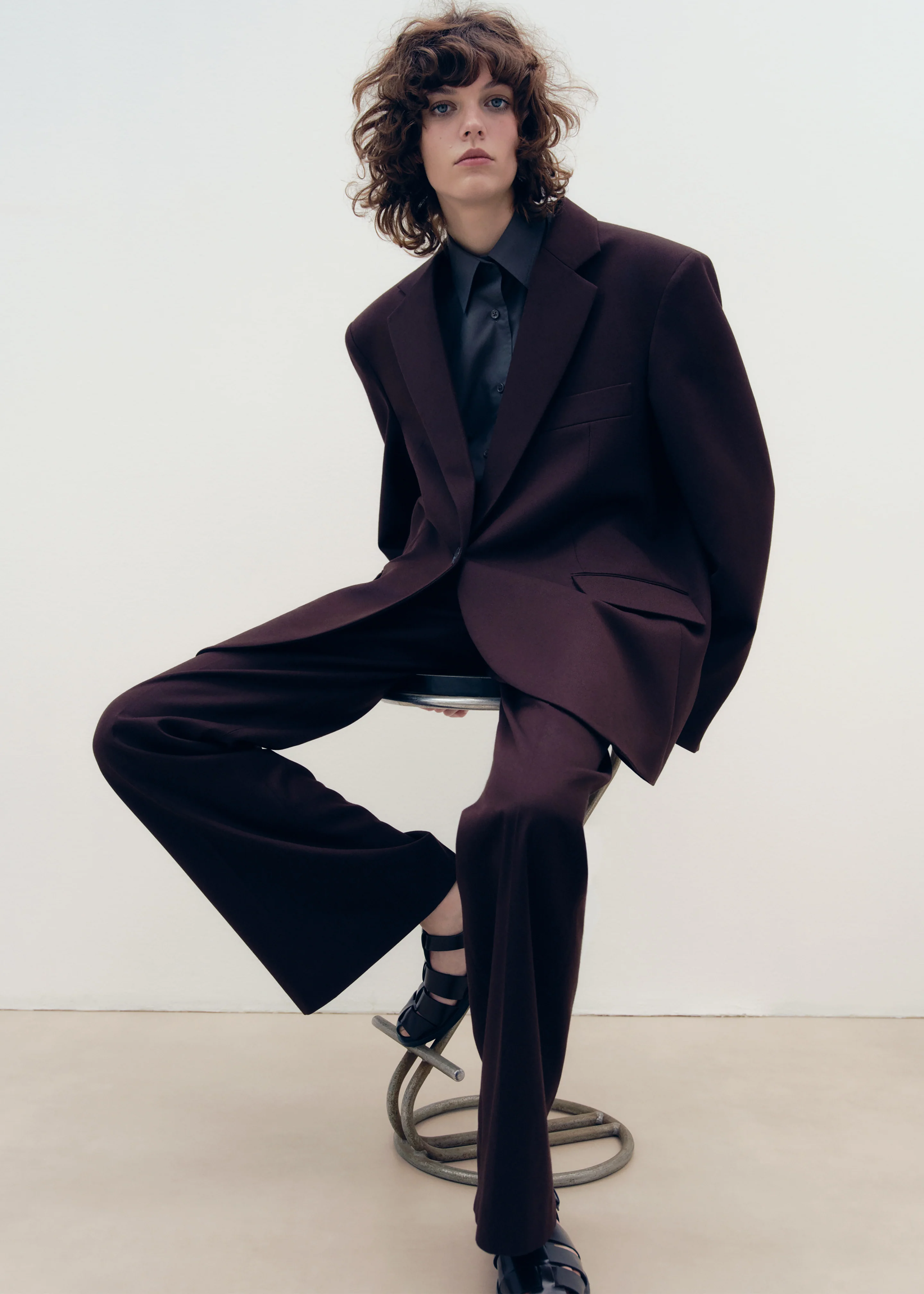 Lyra Oversized Blazer - Dark Plum - Image 2