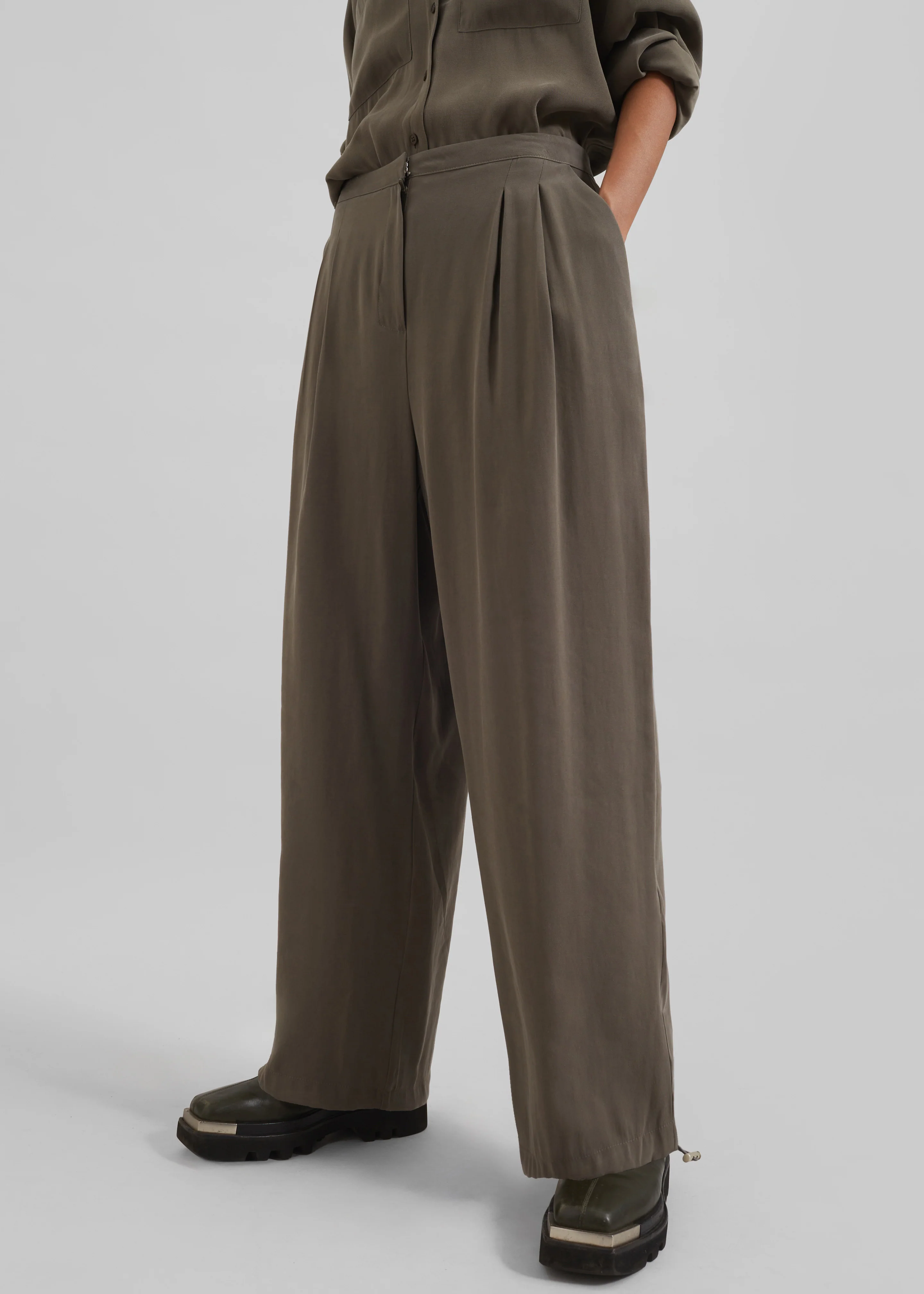 Meilen Pintuck Trousers - Olive - Image 6