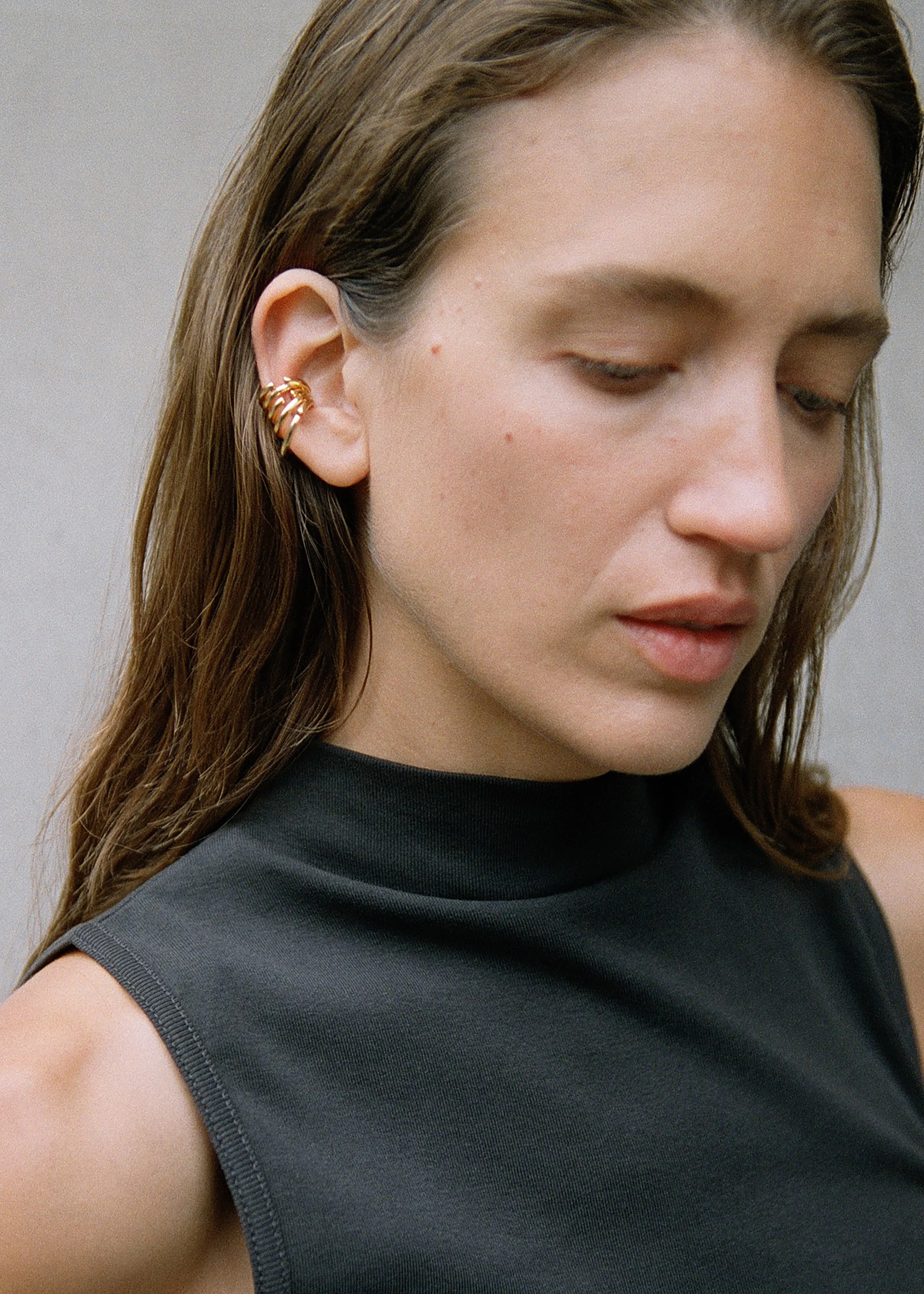 Otiumberg Chaos Ear Cuff - Gold - Image 3