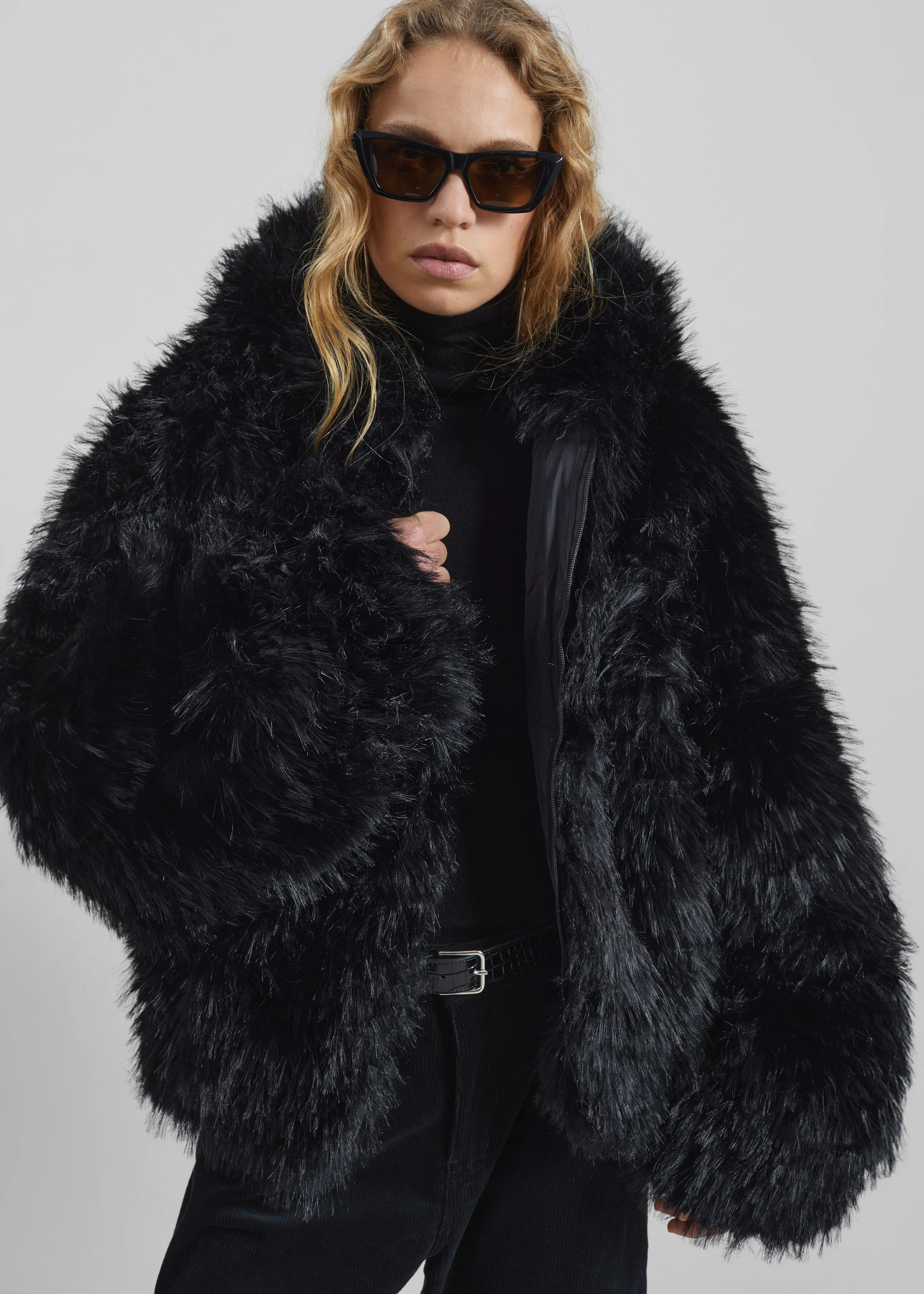 Pieces Uniques Le Sailor Faux Fur Sweatshirt - Black - Image 2