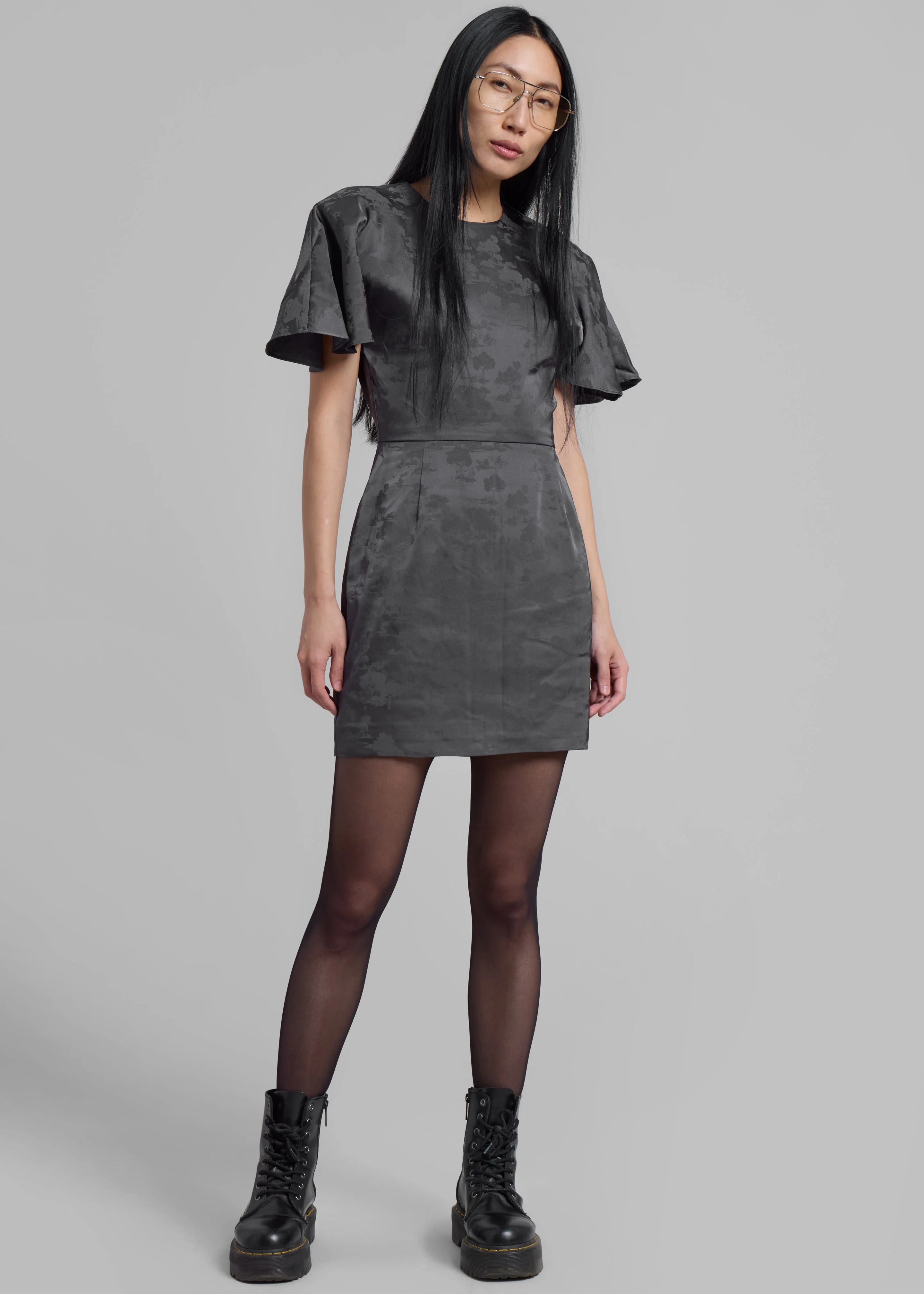 Rotate Short Sleeve Mini Dress - Gray Print - Image 5